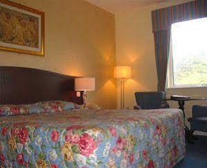 Boyne Valley Hotel - Bed & Breakfast Only โดรฮาดา ภายนอก รูปภาพ